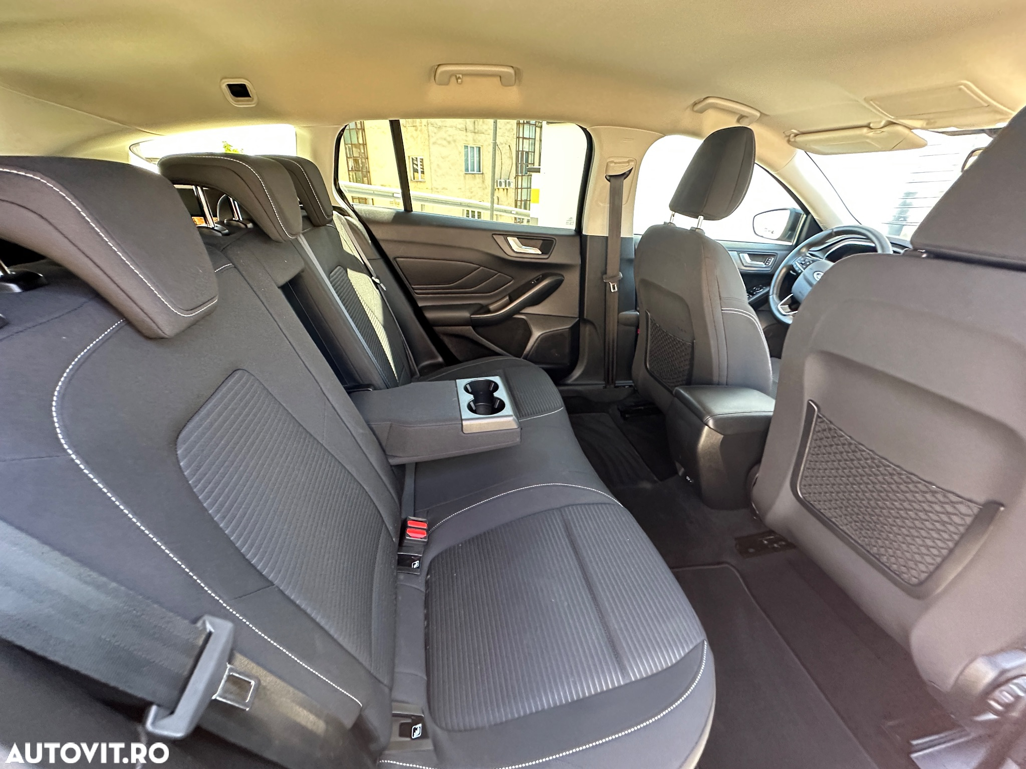 Ford Focus 2.0 EcoBlue Start-Stopp-System Aut. TITANIUM - 14