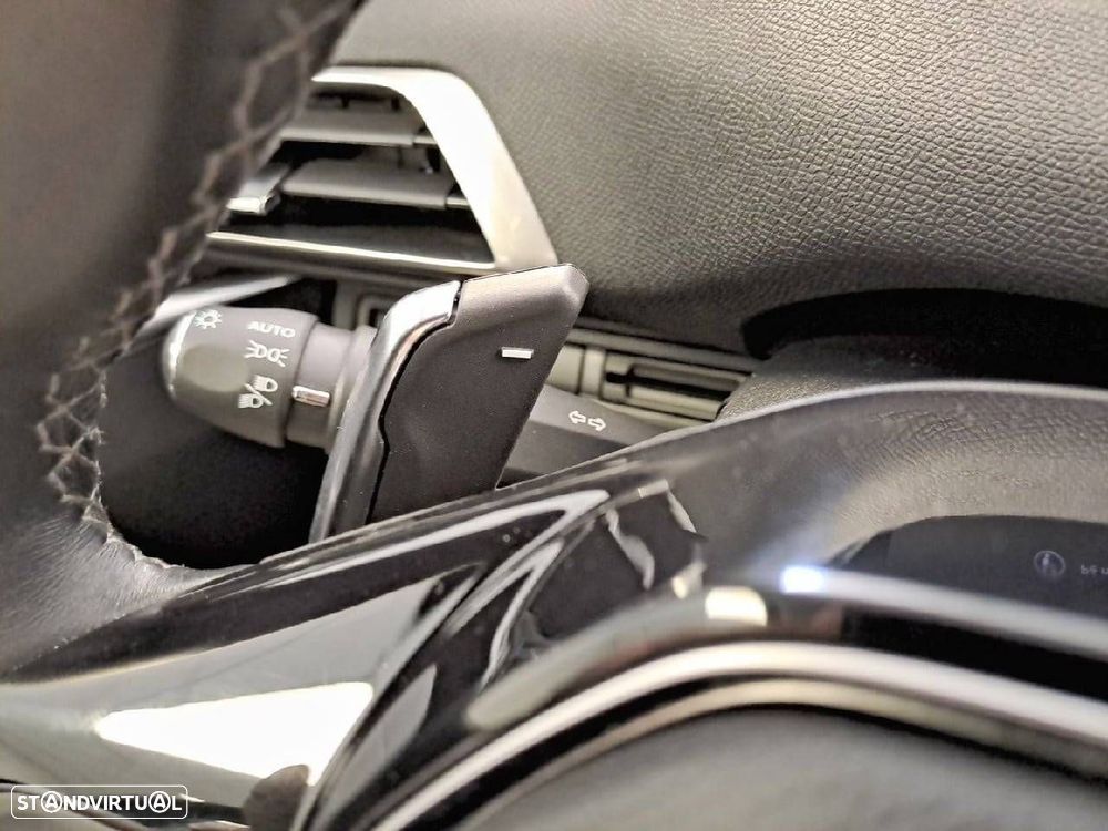 Peugeot 5008 1.5 BlueHDi Allure Pack EAT8 - 14