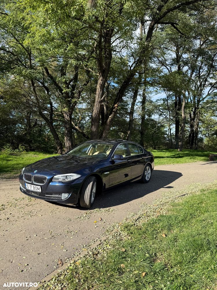 BMW Seria 5 528i xDrive AT - 6