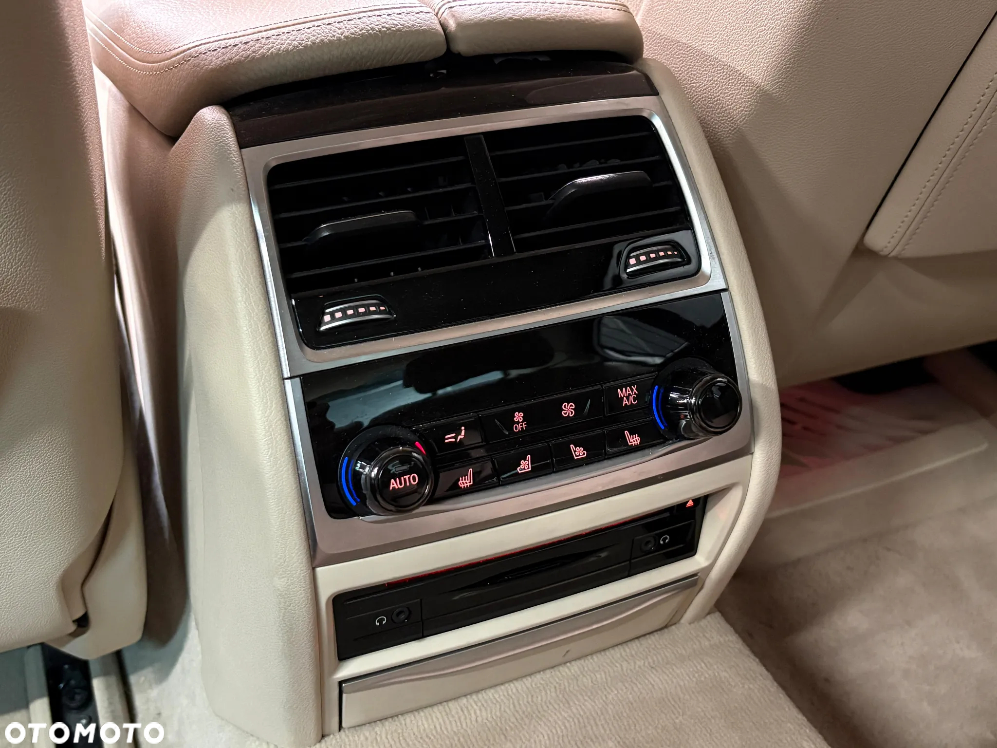 BMW Seria 7 750Li xDrive - 20