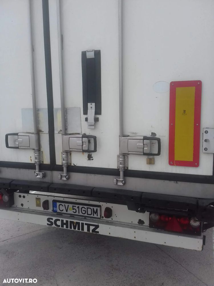 Schmitz Cargobull FRIGO MEGA si TRANSPORT CONFECTII PE UMERASE - 6