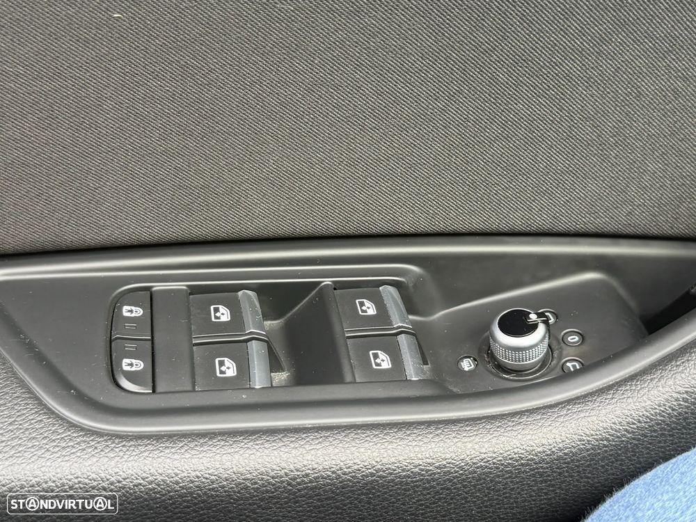 Audi A4 30 TDI S line S tronic - 25