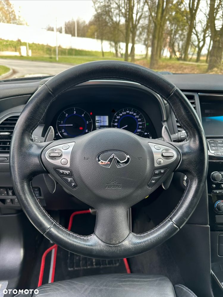 Infiniti QX70 3.0d S Premium - 14