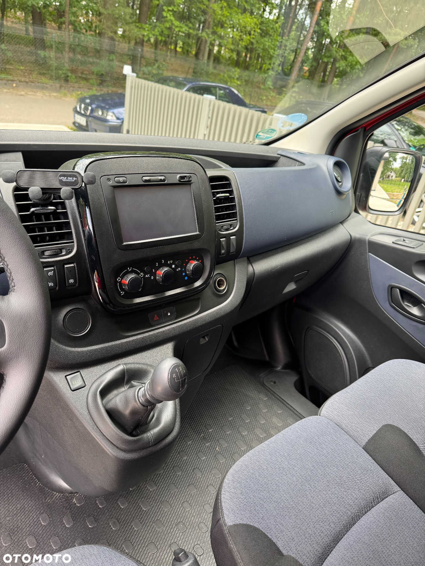 Opel Vivaro - 19