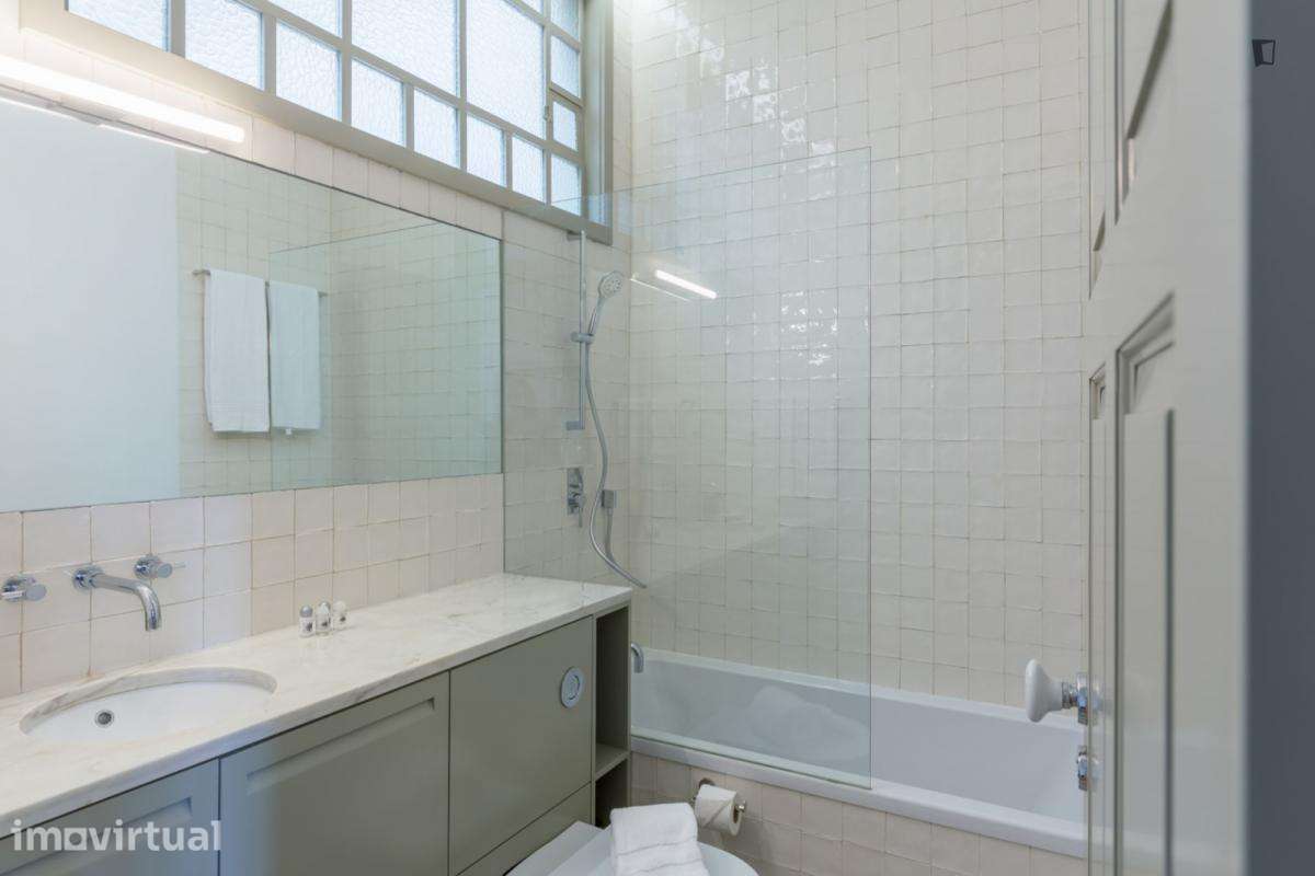Apartamento com 1 quartos - localizado em Cedofeita Porto - Grande imagem: 3/3