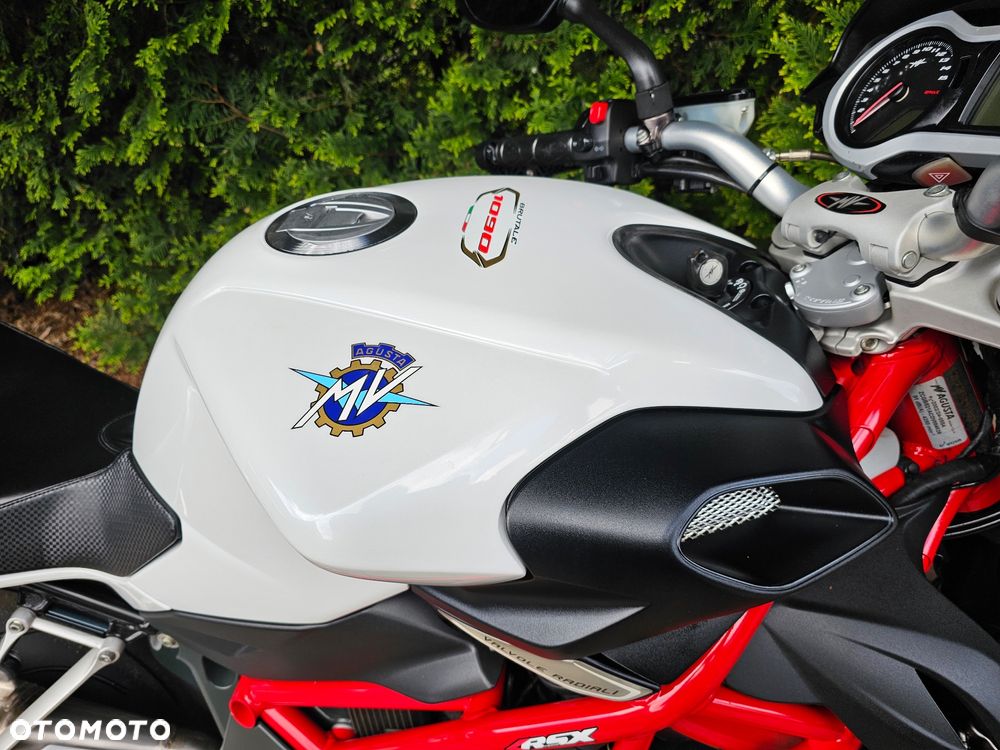 MV AGUSTA Brutale - 6