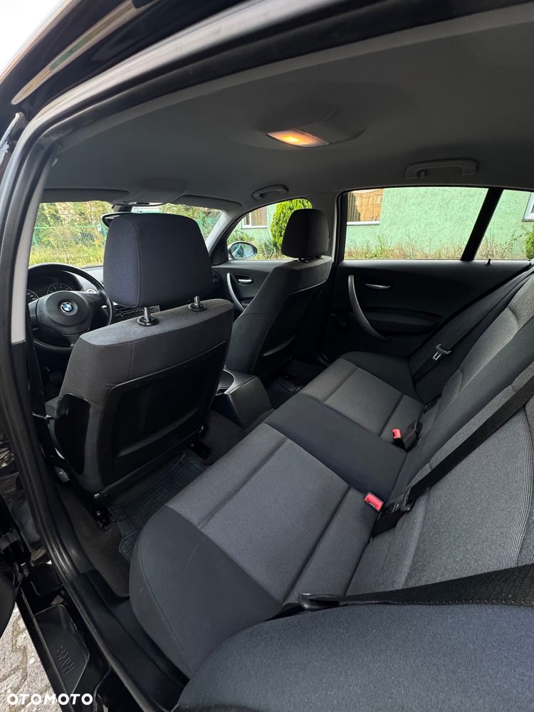 BMW Seria 1 116i - 8