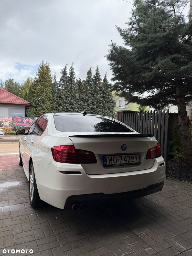 BMW Seria 5 520d xDrive - 4