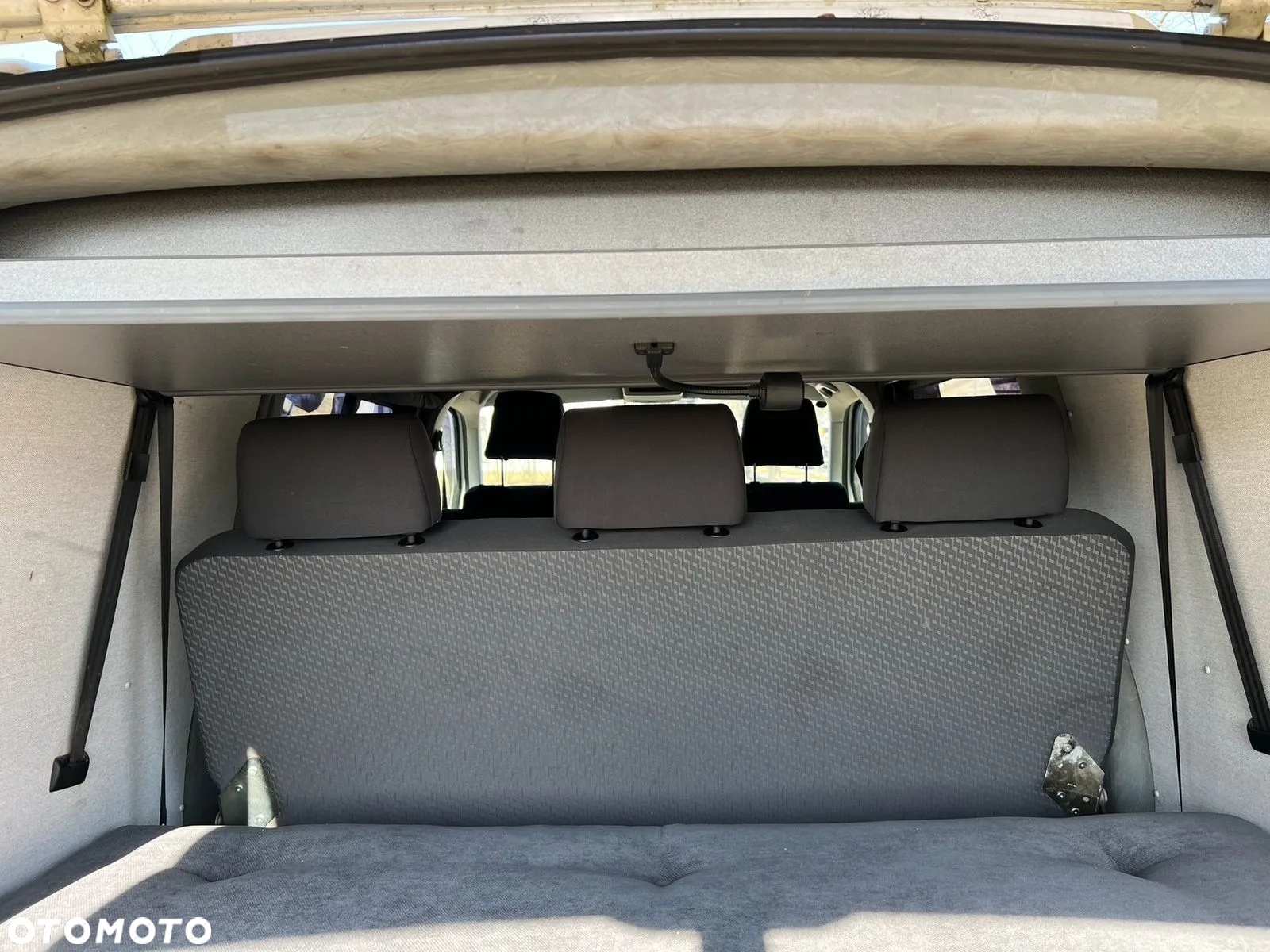 Volkswagen Transporter - 11