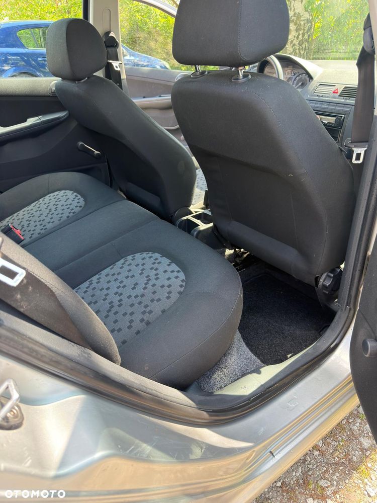 Skoda Fabia 1.2 HTP Ambiente - 7