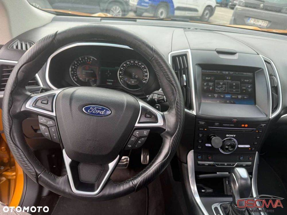 Ford Edge - 15