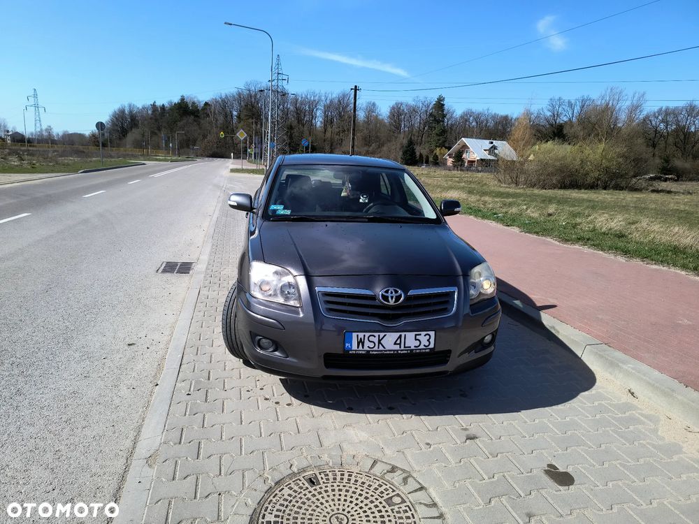 Toyota Avensis 2.0 D-4D - 3