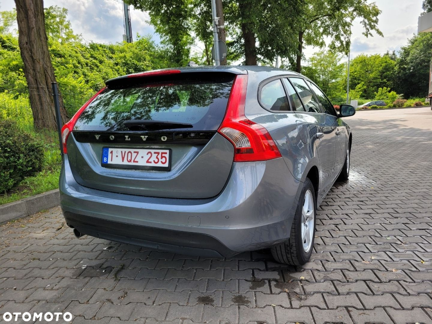 Volvo V60 D2 Summum - 10