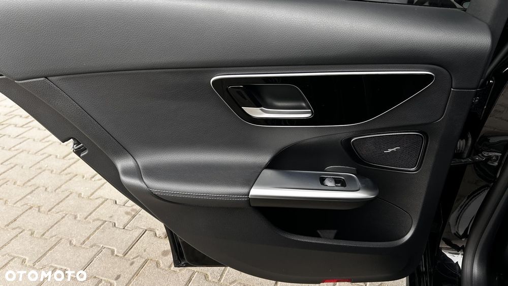 Mercedes-Benz Klasa C - 25