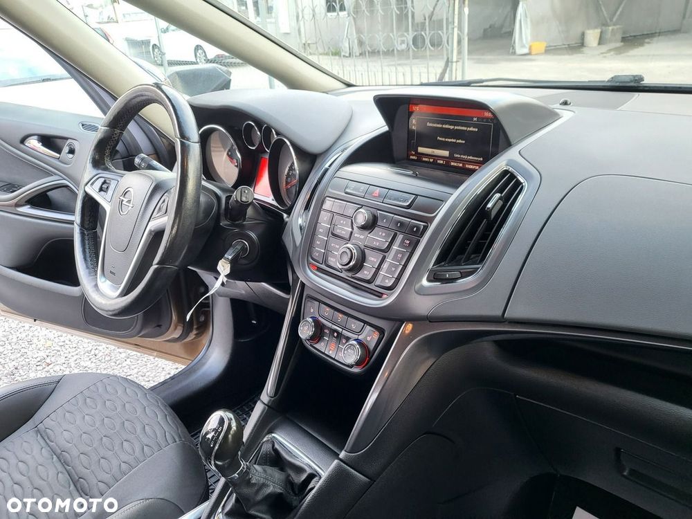 Opel Zafira 2014
