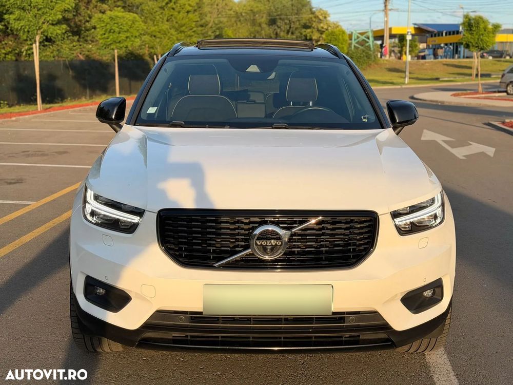 Volvo XC 40 D4 AWD Geartronic R-Design - 22