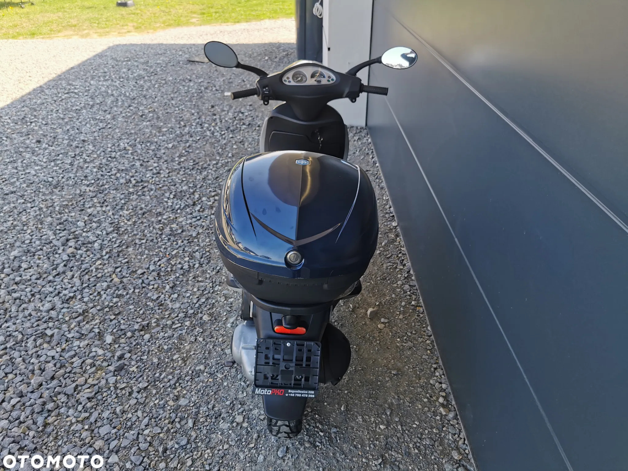 Piaggio FLY - 9