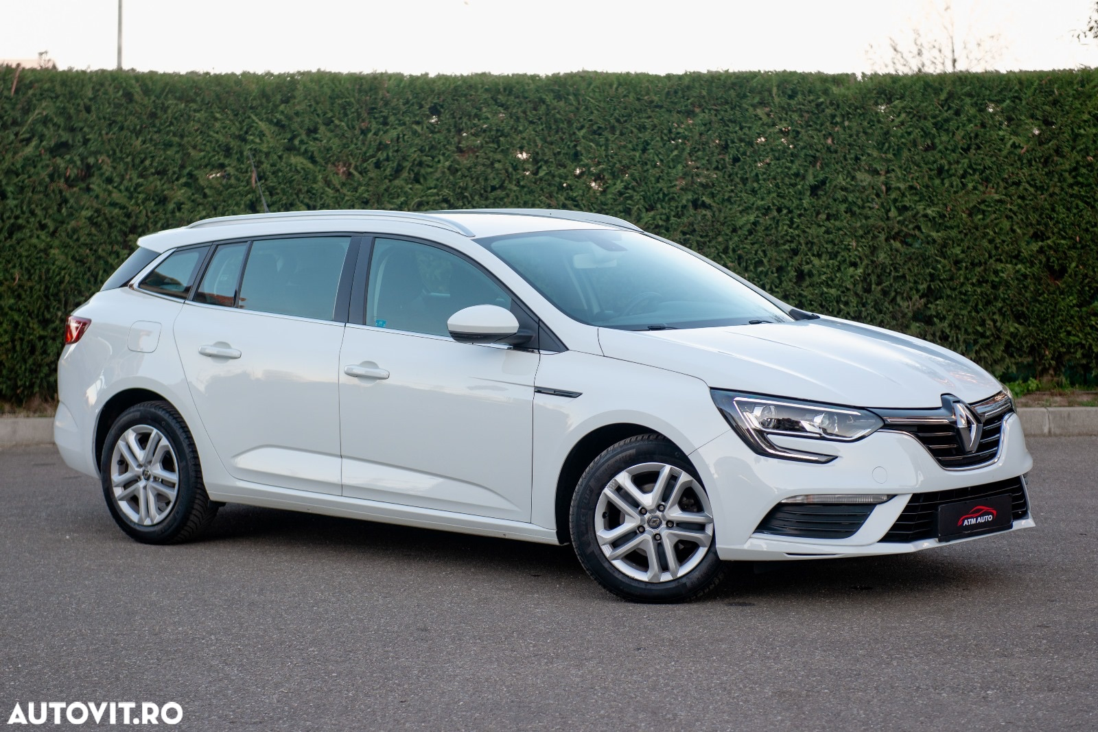 Renault Megane BLUE dCi 115 BUSINESS EDITION - 8