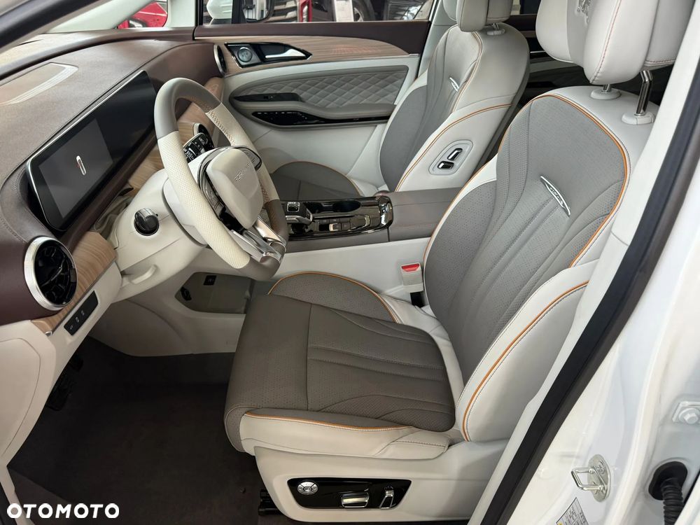 Forthing U Tour 1.5 DVVT GDI DCT - 10