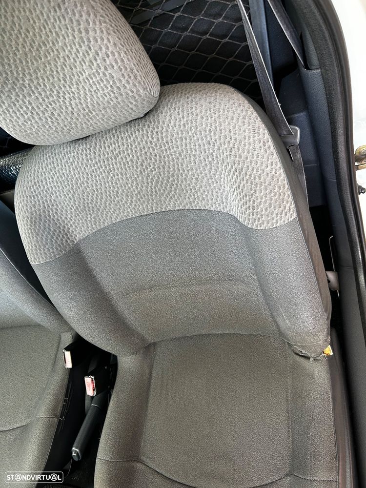 Renault Clio 1.5 dCi Confort Authentique - 16