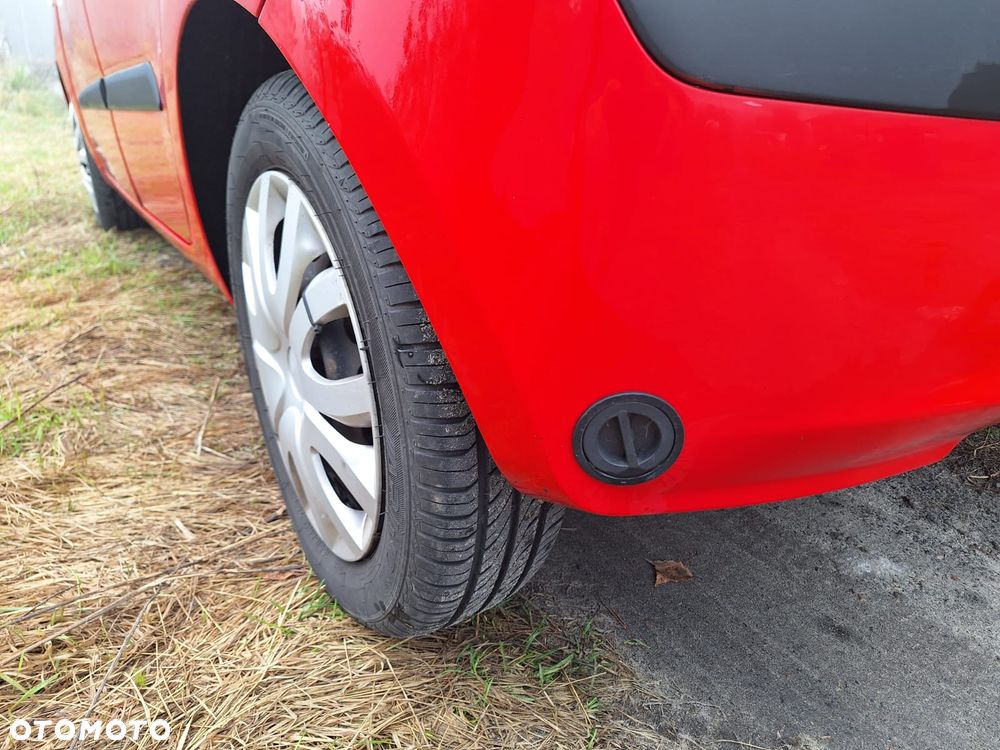 Hyundai i10 - 10