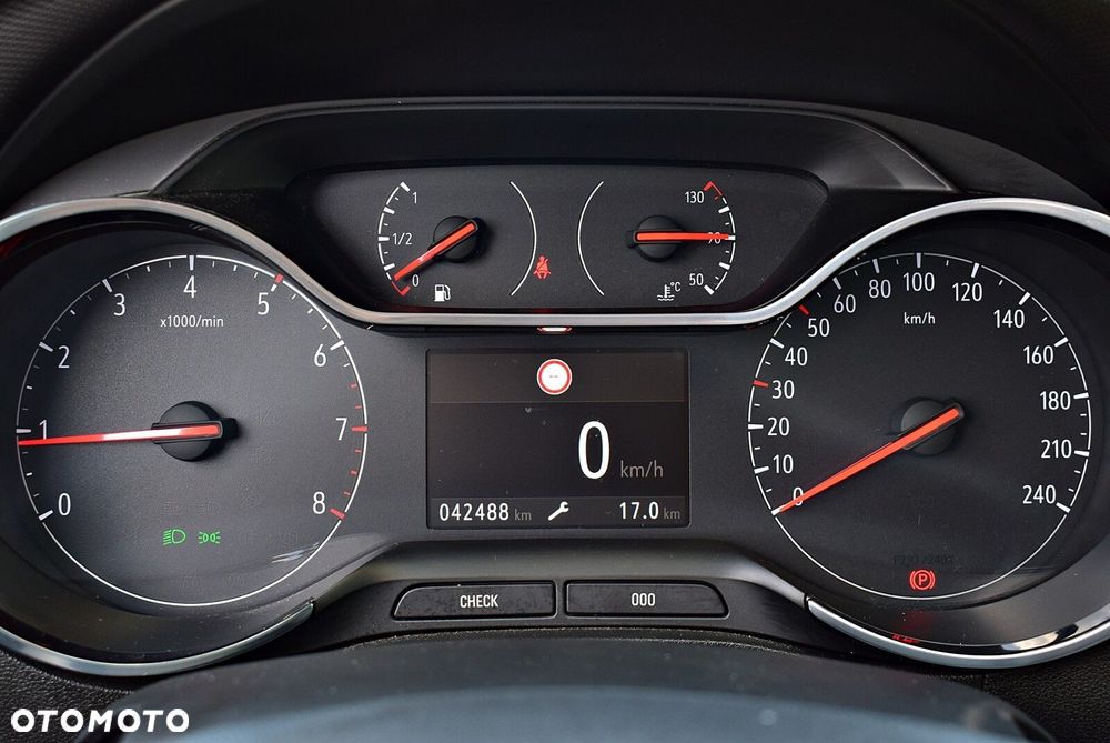Opel Crossland - 28
