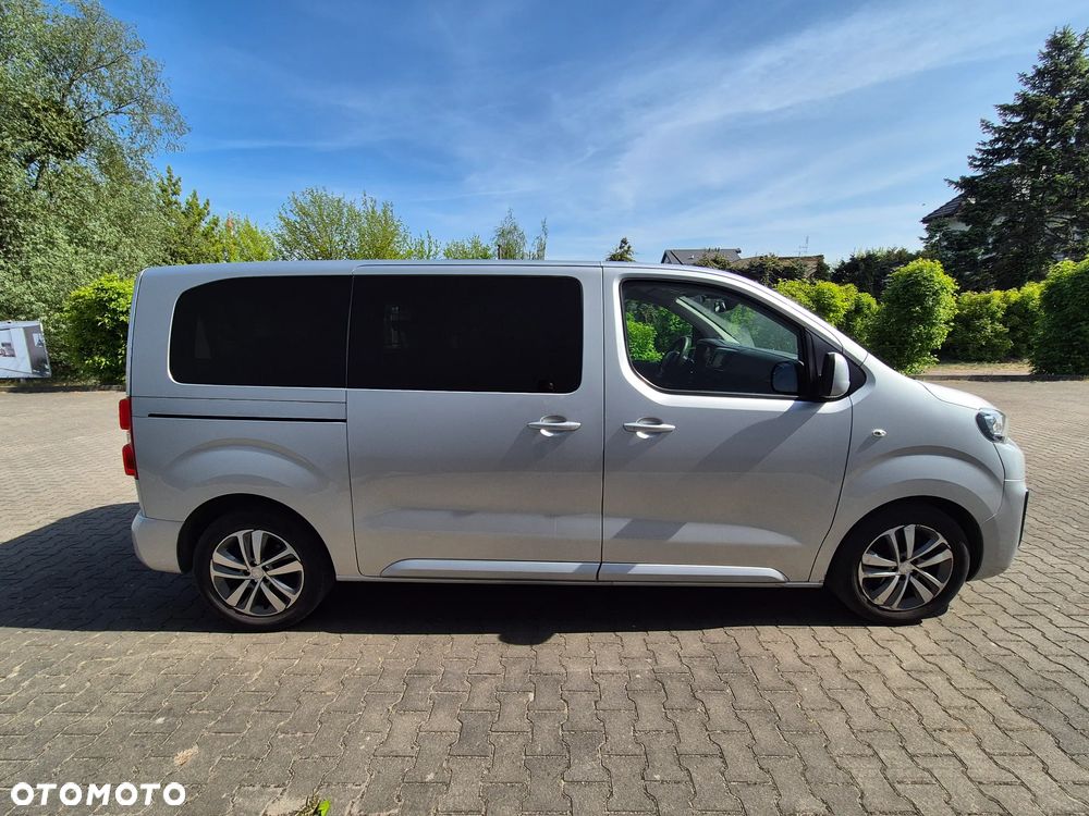 Peugeot Traveller - 4