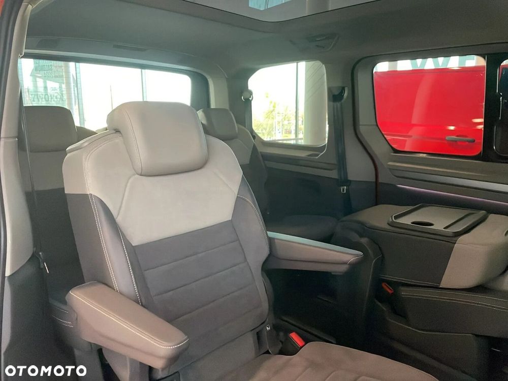 Volkswagen Multivan - 20