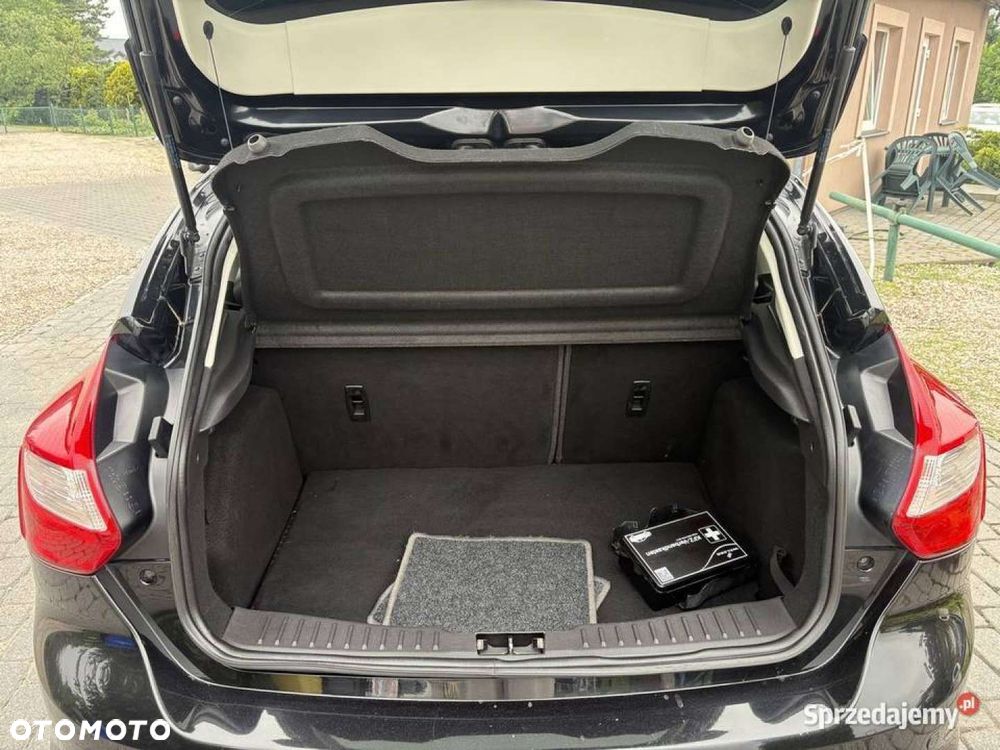 Ford Focus - 8