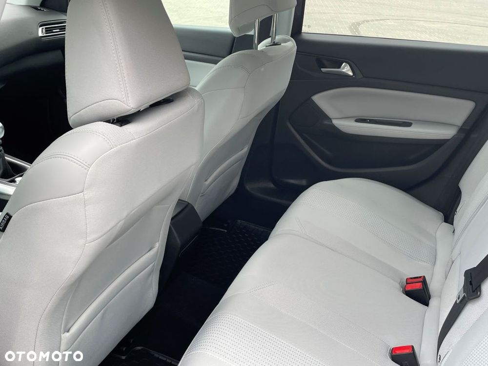 Peugeot 308 1.2 PureTech Active S&S - 4