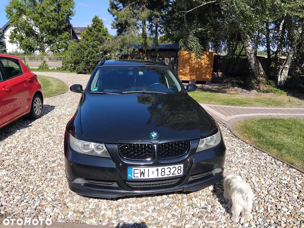 BMW Seria 3 318i - 3