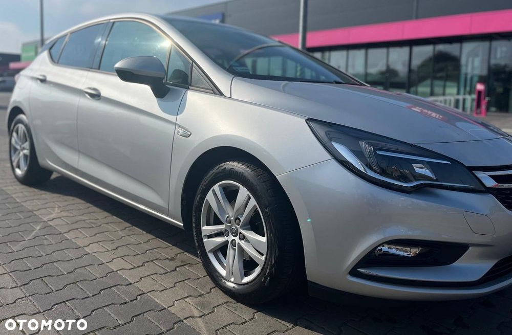 Opel Astra 1.4 T Dynamic - 1