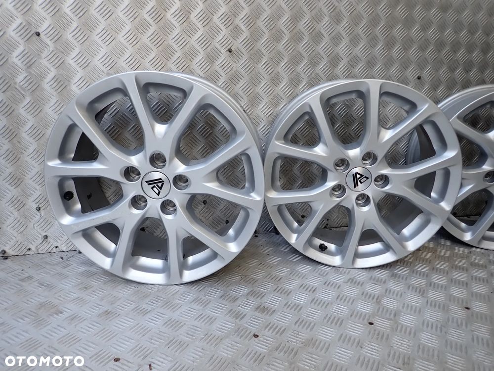 FELGI ALUMINIOWE JEEP CHEROKEE  7JX17  ET 41  5X110   PIASATA 65  1UT90TRMAA - 2