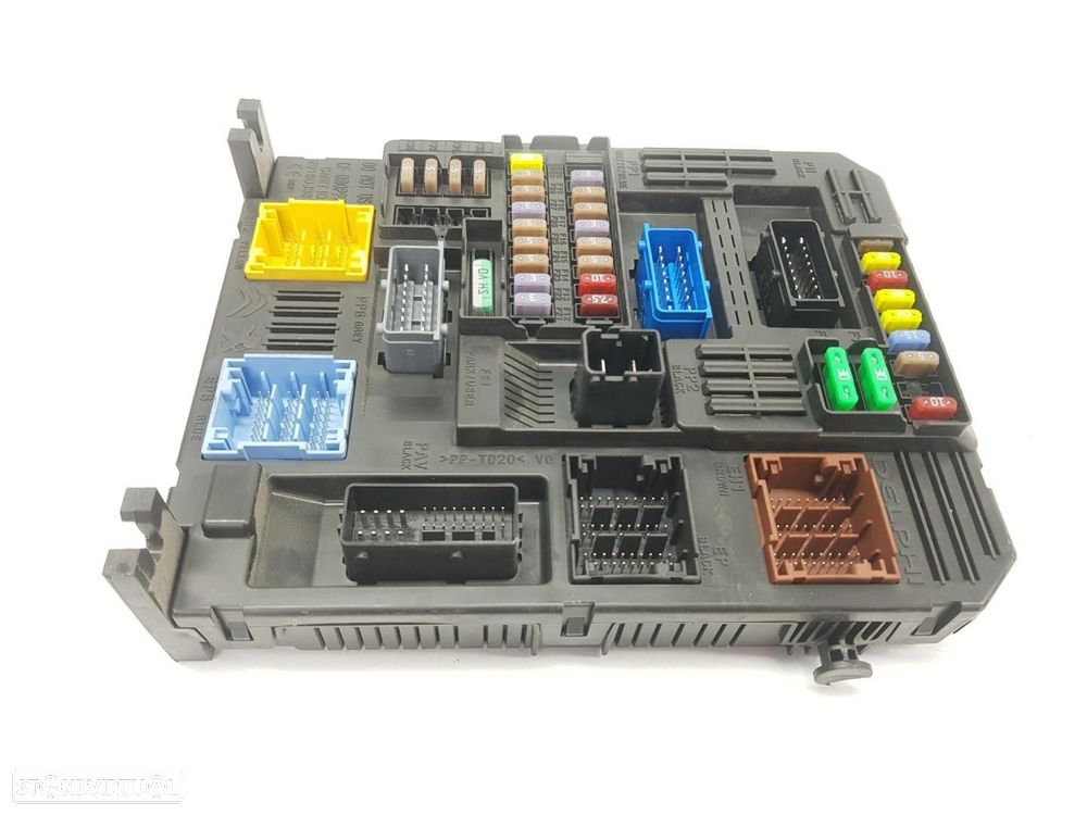 CAIXA DE RELES FUSÍVEIS PEUGEOT EXPERT COMBI - 1