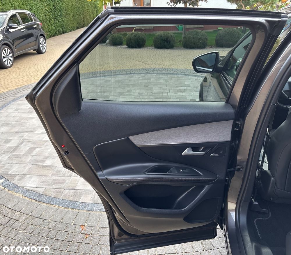 Peugeot 3008 2.0 BlueHDi GT S&S EAT8 - 31