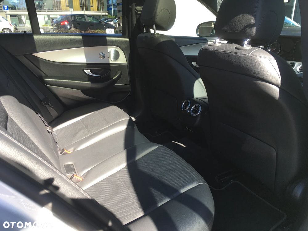 Mercedes-Benz Klasa E 220 d 9G-TRONIC Avantgarde - 25
