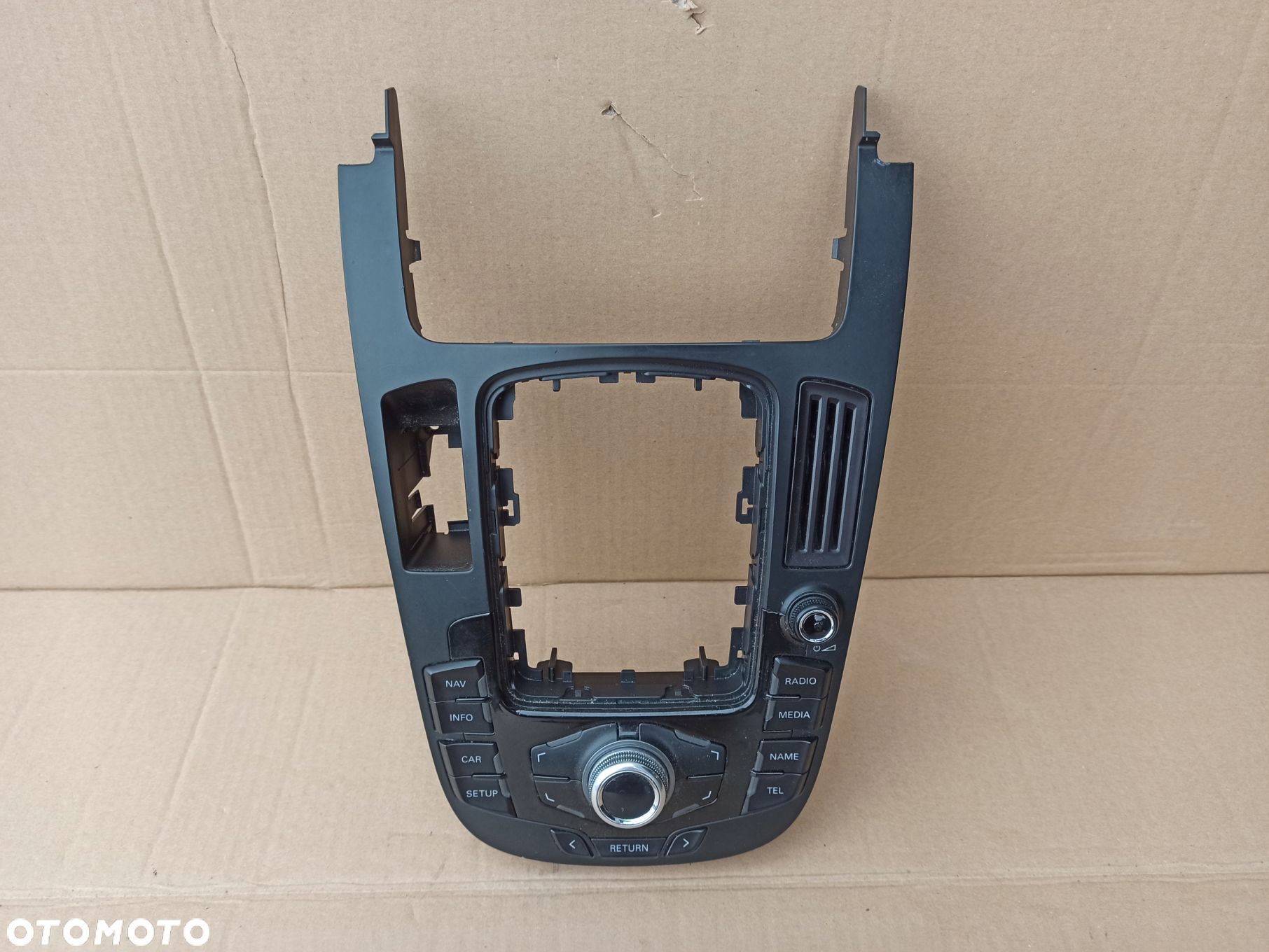 Panel sterowania MMI radia AUDI A4 B8 EUROPA - 1