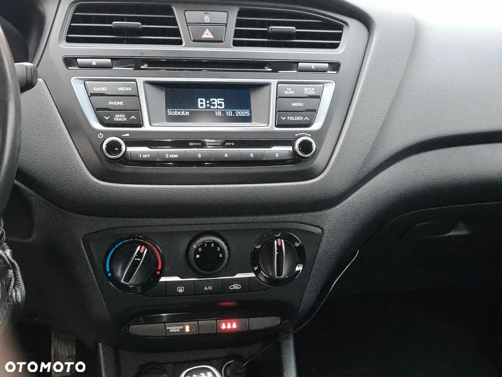 Hyundai i20 1.4 Comfort - 9