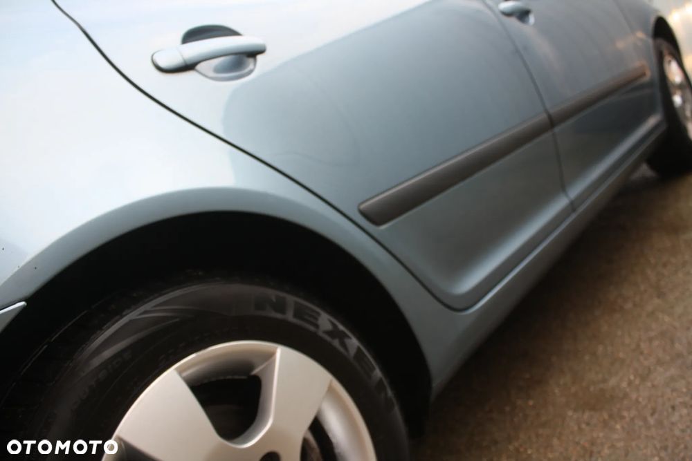 Skoda Octavia 2.0 TDI DPF DSG Ambiente - 25