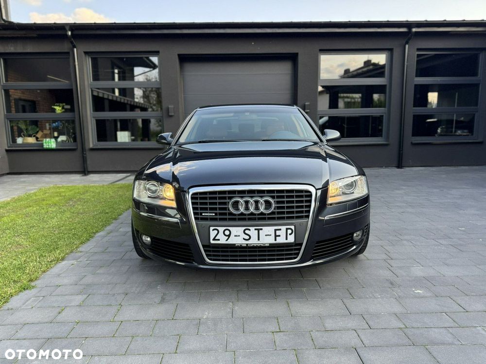 Audi A8 - 3