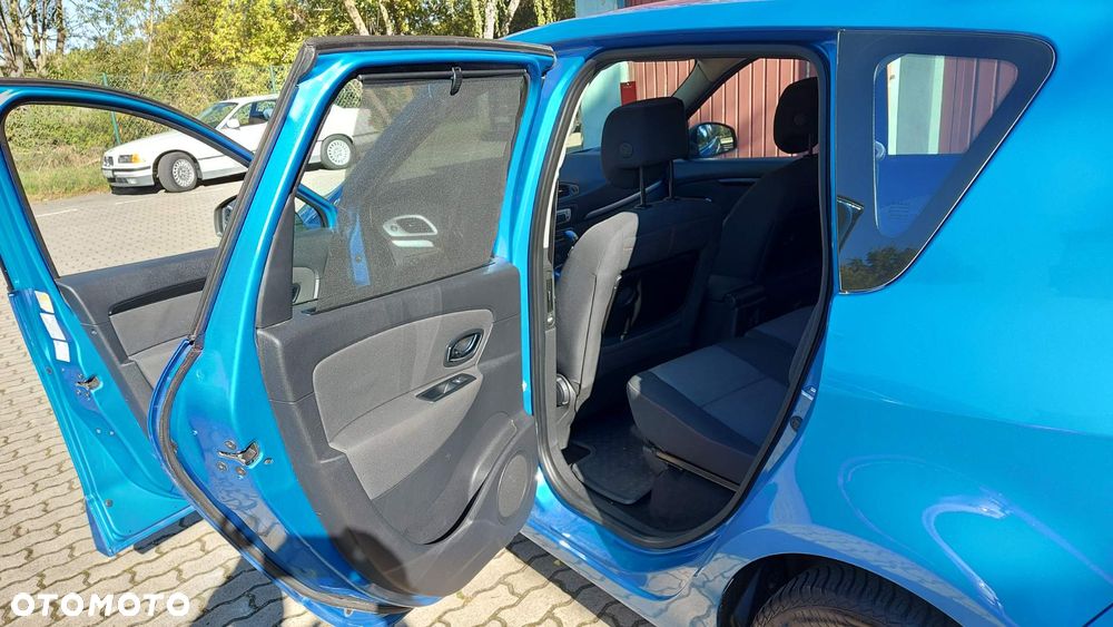 Renault Scenic - 6