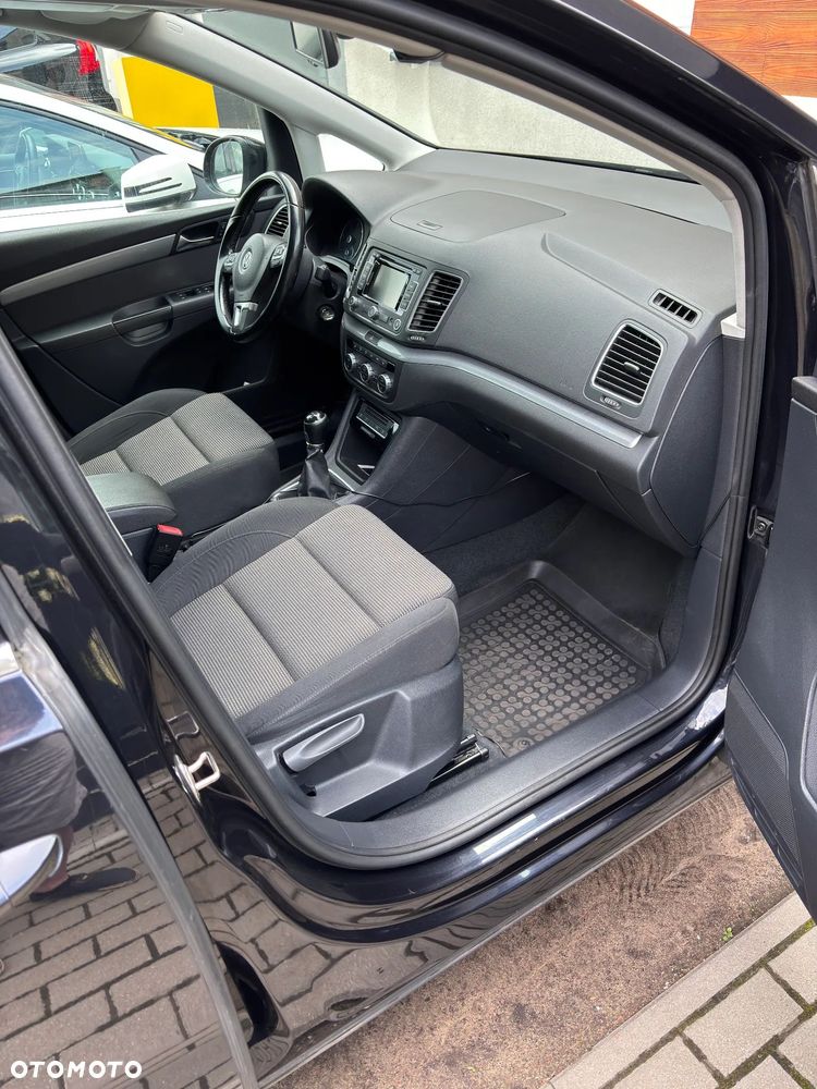 Volkswagen Sharan - 13