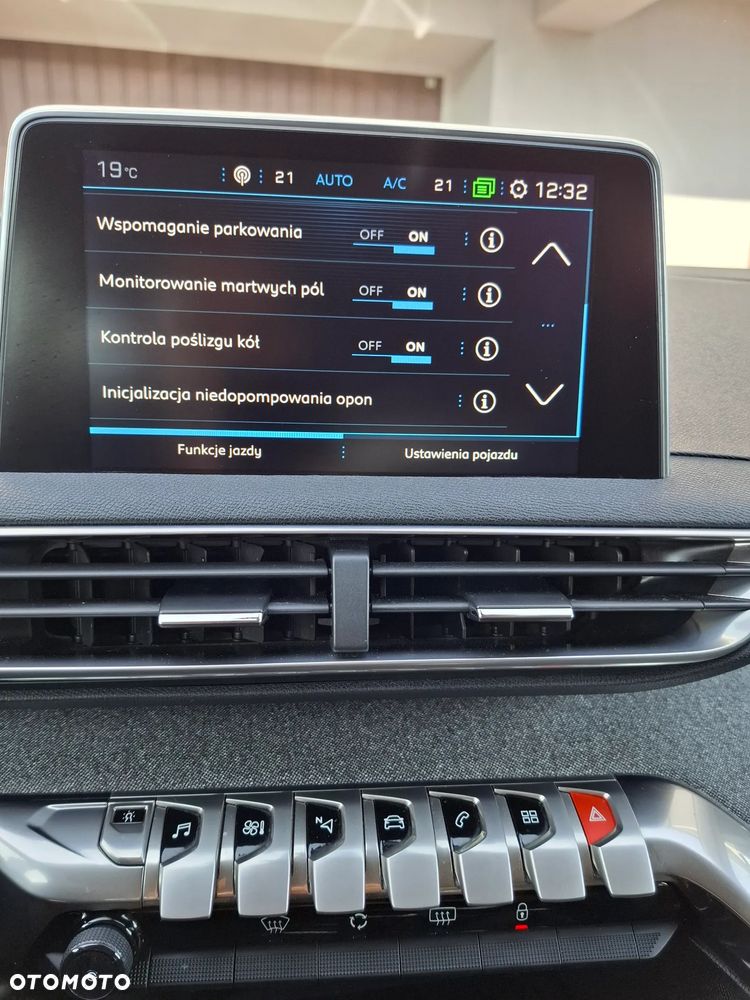 Peugeot 3008 HDi FAP 150 Premium - 17