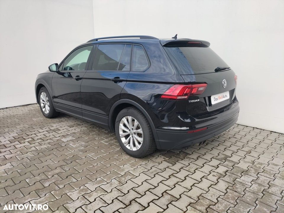 Volkswagen Tiguan - 5