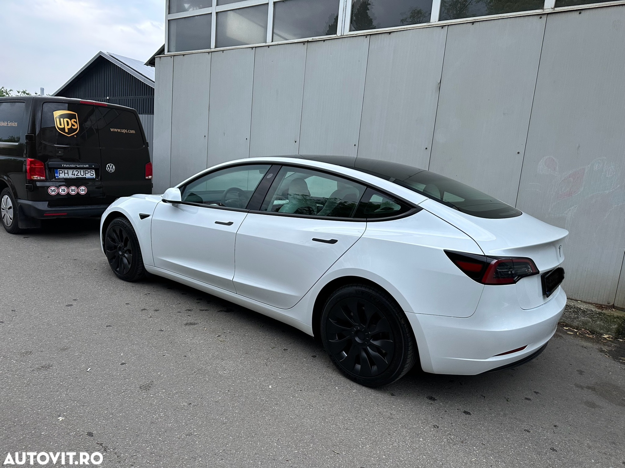 Tesla Model 3 AWD Long Range - 5