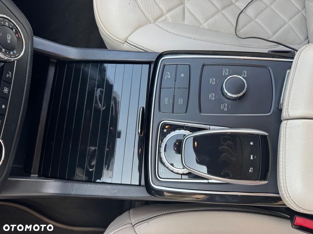 Mercedes-Benz GLE AMG 43 4-Matic - 17