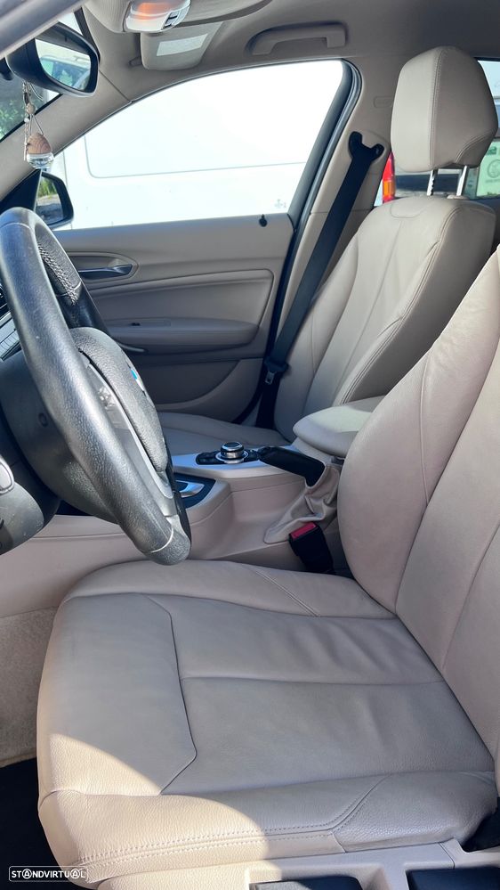 BMW 118 i Aut. - 12