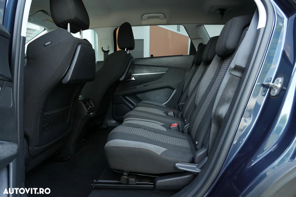 Peugeot 5008 - 9