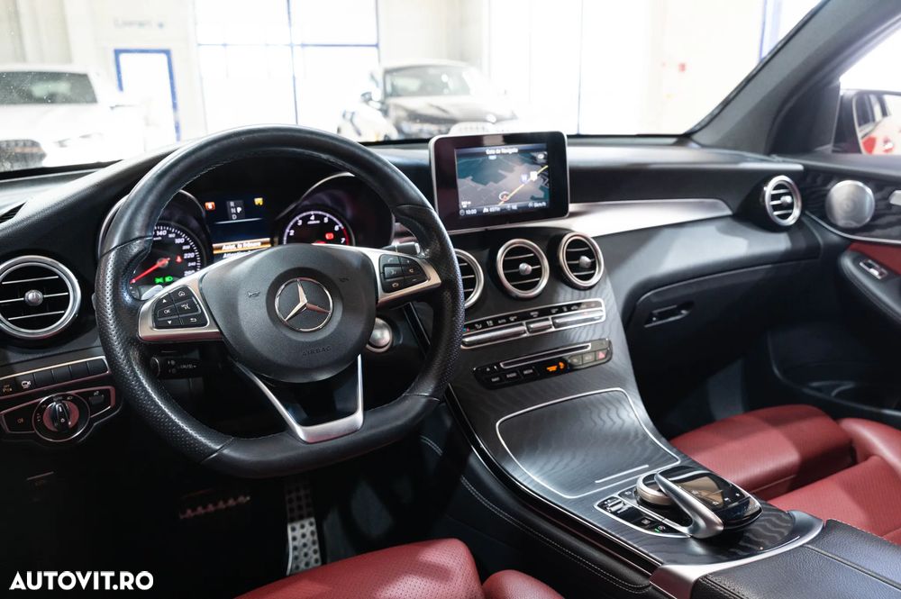 Mercedes-Benz GLC Coupe 250 4Matic 9G-TRONIC AMG Line - 30