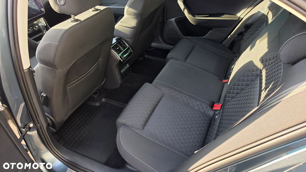 Skoda Superb 2.0 TDI SCR Ambition DSG - 12